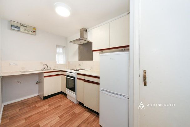 House to rent - Photo 1