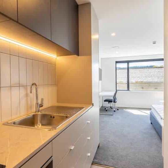 AVAILBLE 1st Jan 2026 - Photo 1