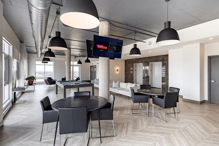 Le James Laval Apartments - Photo 3