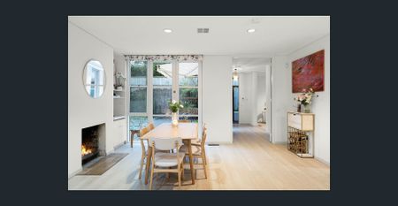 Stunning single-level entertainer in premier Hawthorn East location - Photo 3