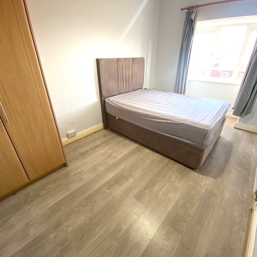 Mount Garrett Park, Tyrrelstown, Dublin 15 - Photo 1