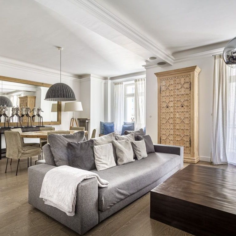 Warszawa, Śródmieście, Śródmieście Południowe, Aleje Ujazdowskie - Zdjęcie 1