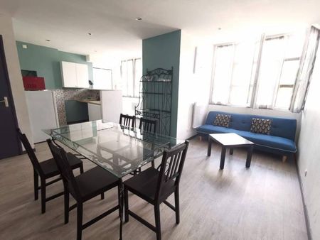 Appartement T3 meublé à louer 62 m² Toulon Centre Ville - Photo 2