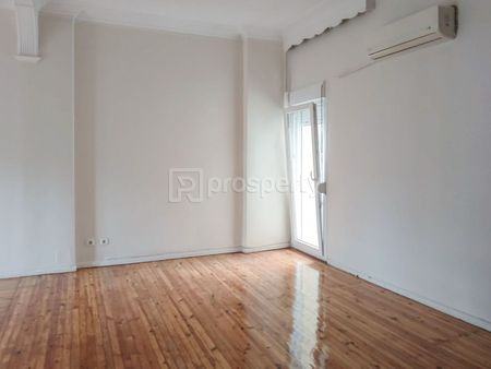 Διαμέρισμα για ενοικίαση Πλατεία Ναυαρίνου (Κέντρο Θεσσαλονίκης) - Photo 4