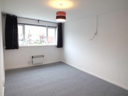 2 bedroom maisonette to rent - Photo 3