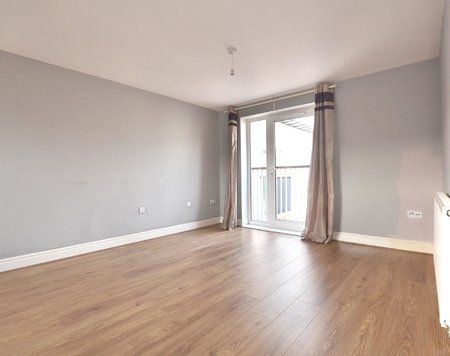 Longhorn Avenue, Gloucester, GL1 - Photo 3