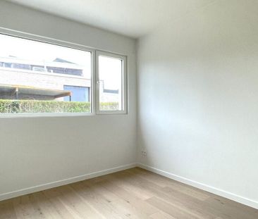 Villa te huur in Kortrijk voor € 1.350 met 3 slaapkamers - Photo 3