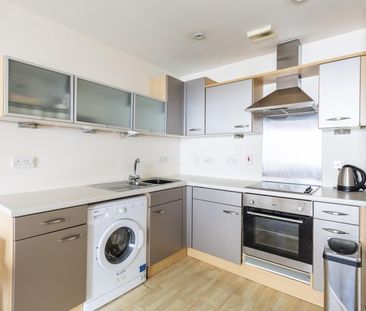 1 Bed Flat - Photo 1