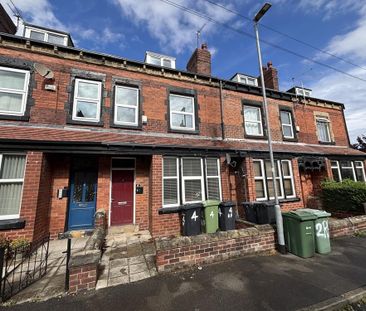 4 bedroom terraced house to rent - Photo 4