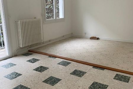 Superbe Appartement Faux F.4 à Sète dans une résidence fermée et sécurisée - Photo 3