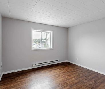 For Lease - 303 Frontenac Avenue Unit# 1, Oshawa, Ontario - Photo 2