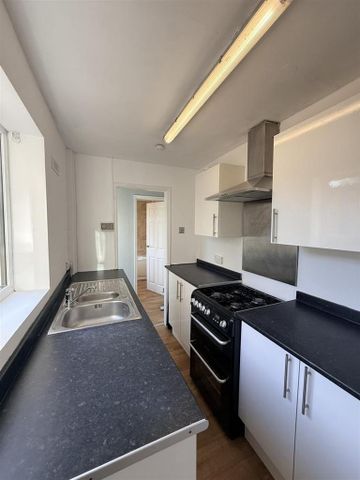 2 bedroom detached house to rent - Photo 3