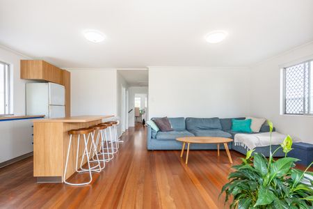 8 View Street, Woody Point QLD 4019 - House For Rent | Domain - Photo 2