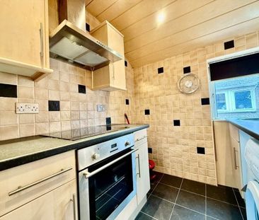 Castlemilk Road, Croftfoot, G44 5PQ - Photo 1