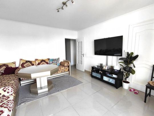 4 pièces 86.45 m² Grand 4 pièces lumineux avec loggia, cave et parking- Quartier des Louvrais à Pont Pontoise (95300) - Photo 1