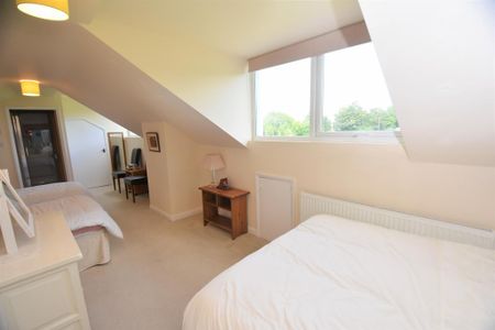 2 bedroom detached bungalow to rent - Photo 4