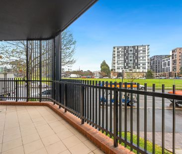 GROUND FLOOR THORNTON ESTATE GEM! - Photo 6