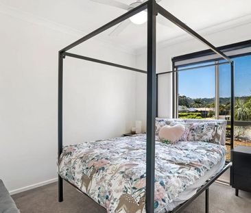 Spacious Family Home on 1/4 Acre with Pool, Shed & Side Access - Photo 6