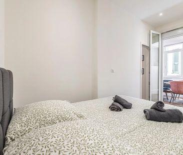 Nice - Le Port - Magnifique appartement 3 pièces rénové, à louer - Photo 6