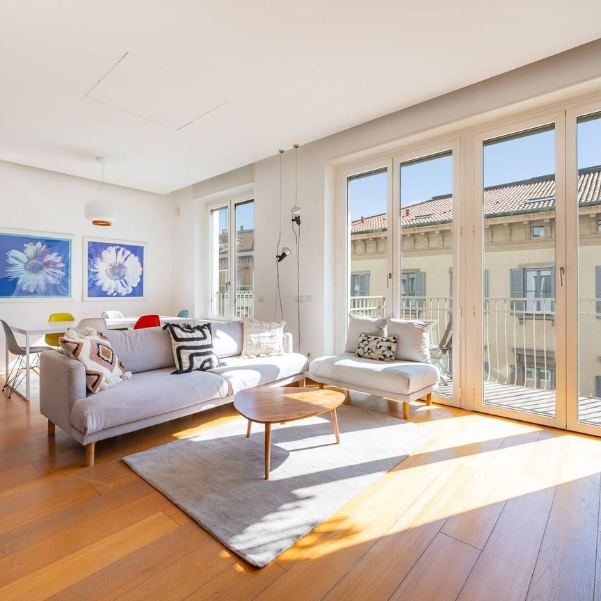Bright and elegant apartment in the heart of Milan - Foto 1