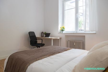 Calle del Arcipreste de Hita, Madrid, Community of Madrid 28015 - Photo 2