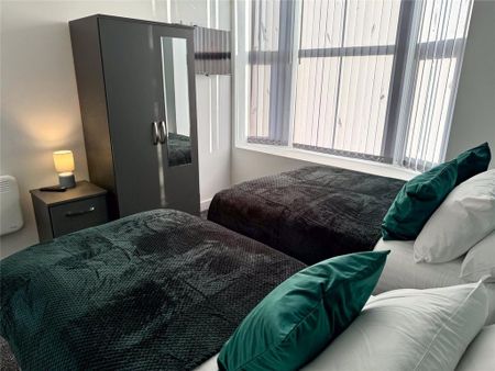 1 bedroom apartment to rent - Photo 2