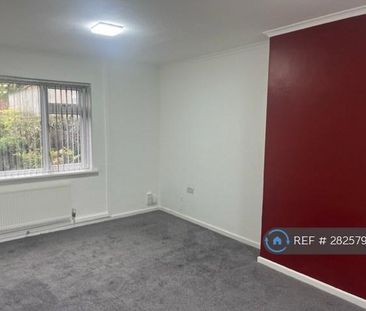 3 bedroom end of terrace house to rent - Photo 1