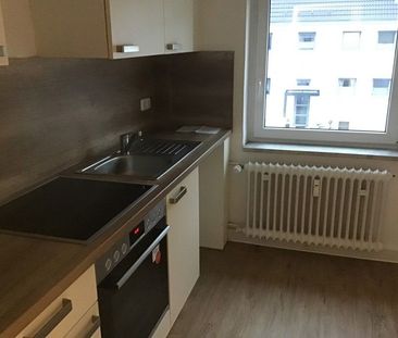 Schöne 2,5-Zimmer-Wohnung mit Balkon - Photo 6