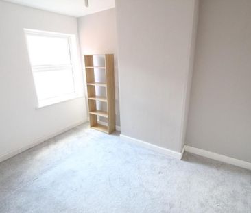2 Bed Terraced House, Charlesworth Avenue, NG7 - Photo 5