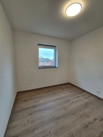 Halfopen BEN-woning met garage en 3 slaapkamers - Photo 3