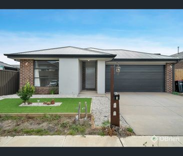 4 Peppermint Lane North, Melton, Vic 3337 - Photo 5