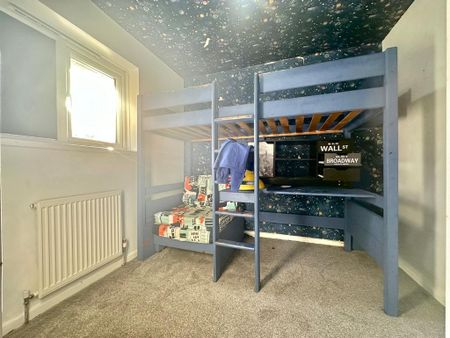 3 bedroom terraced house to rent - Photo 5