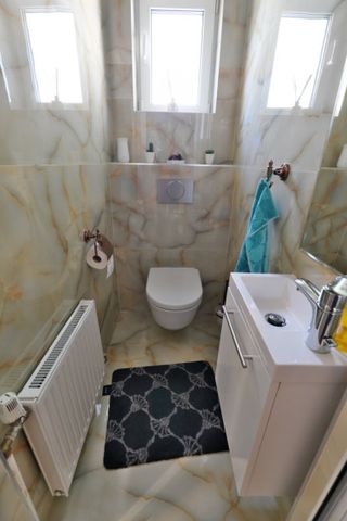 Haus mieten in Hietzinger Bestlage, 6 Haupträume, 15 Nebenräume, Pool, Solaranlage, Sauna (mit eigener Privatstraße) - Foto 3