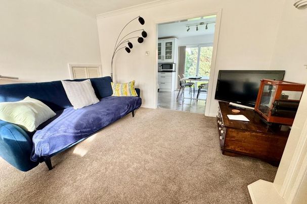 4 bedroom detached house to rent - Photo 1
