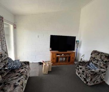 Two-Bedroom Unit in Kamo - Photo 2