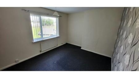 2 bedroom semi-detached house to rent - Photo 3