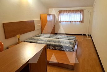 Apartamento T3 com sótão, mobilado e equipado, no Bairro do Liceu!