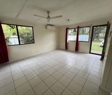 Unit in complex of 3 - Photo 1