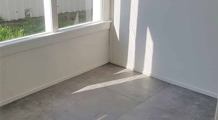 2 Bedrooms Glenfield - Photo 2