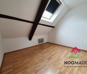 Appartement F2 mansardé au 2e étage - DIEBLING - Photo 5