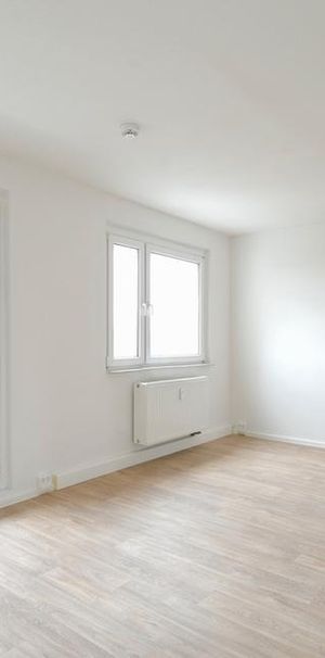 ERSTBEZUG nahe E-Center / mit Balkon / ab Mitte April 2026 - Photo 1