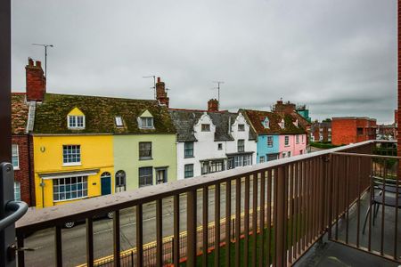 3 bedroom apartment to rent - Photo 5