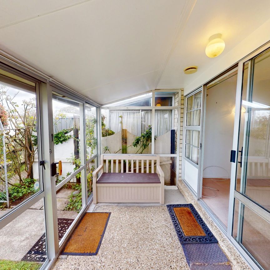 City Centre - 2 Bedrooms - Photo 1