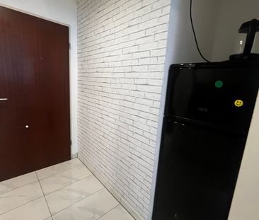 Modern eingerichtete 1-Zimmer Wohnung mit idealer Anbindung - Photo 2