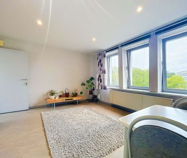 Appartement te huur in Gent voor € 675 met 1 slaapkamer - Photo 1