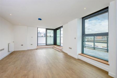 3 bedroom flat to rent - Photo 3