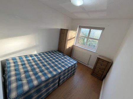 6 bedroom house to rent - Photo 4