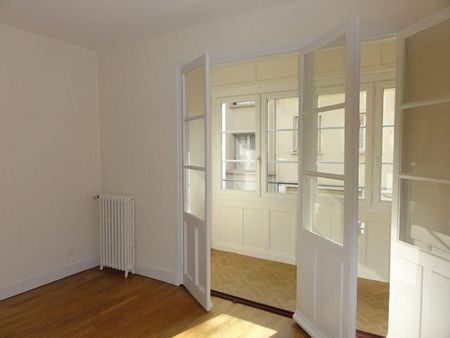 Location Appartement 4 pièces 90m² LE CREUSOT 71200 - Photo 4