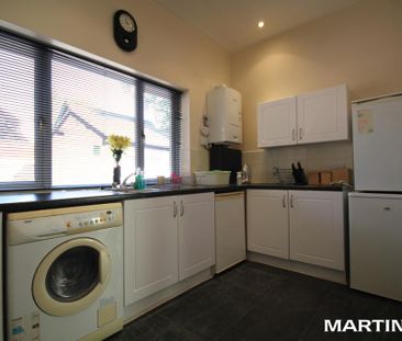 2 bedroom detached house to rent - Photo 5