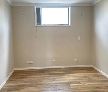 SPACIOUS 2 BEDROOM UNIT - Photo 3